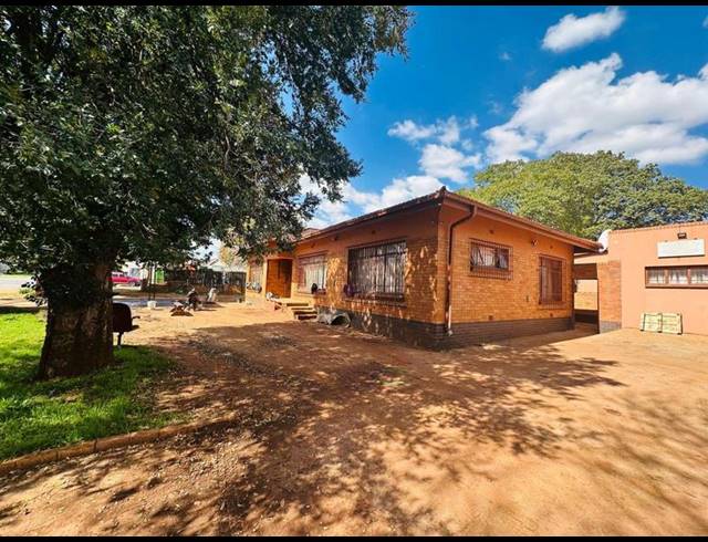 10 BEDROOM HOUSE FOR SALE IN DELVILLE